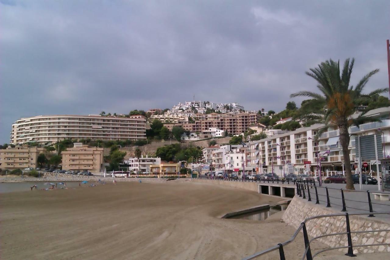 Primera Linea En Playa Sur. Plaza Constitucion Peñíscola Exterior foto